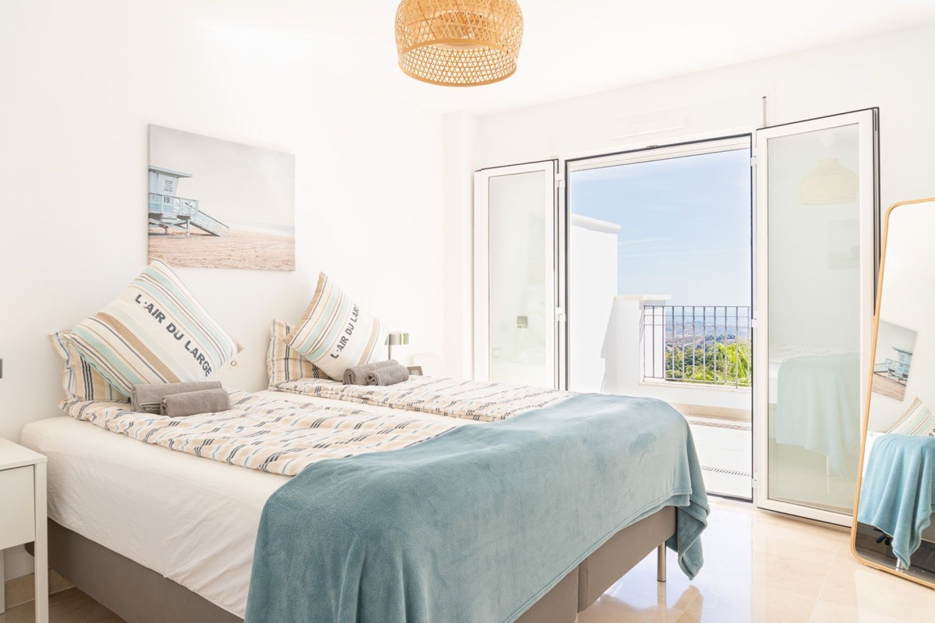 Resale - apartment - Marbella - La Mairena