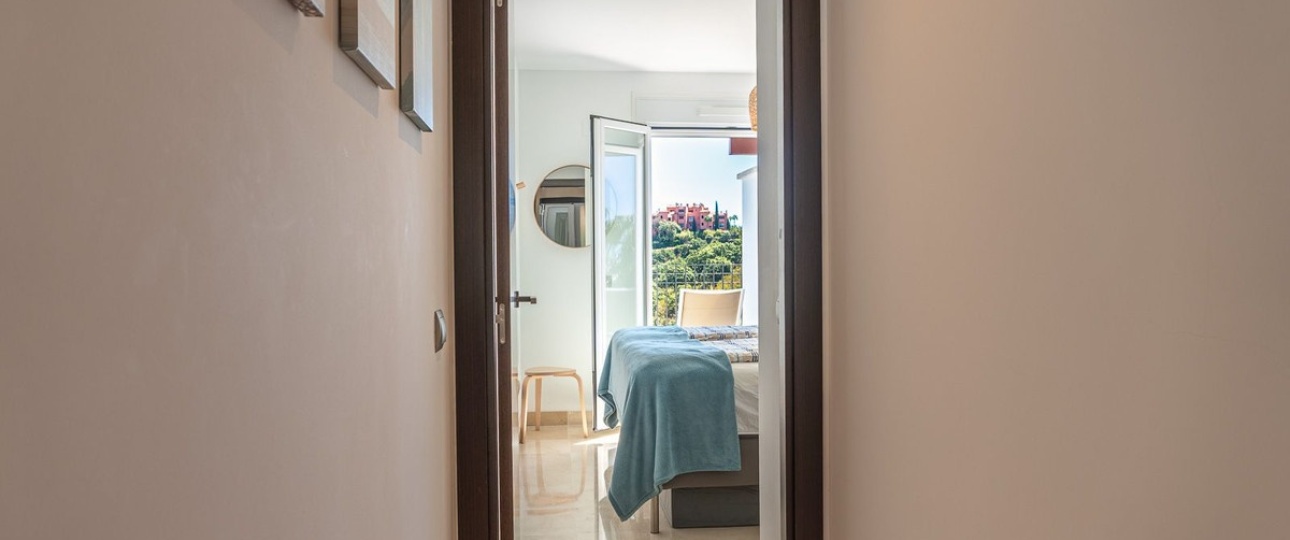 Resale - apartment - Marbella - La Mairena