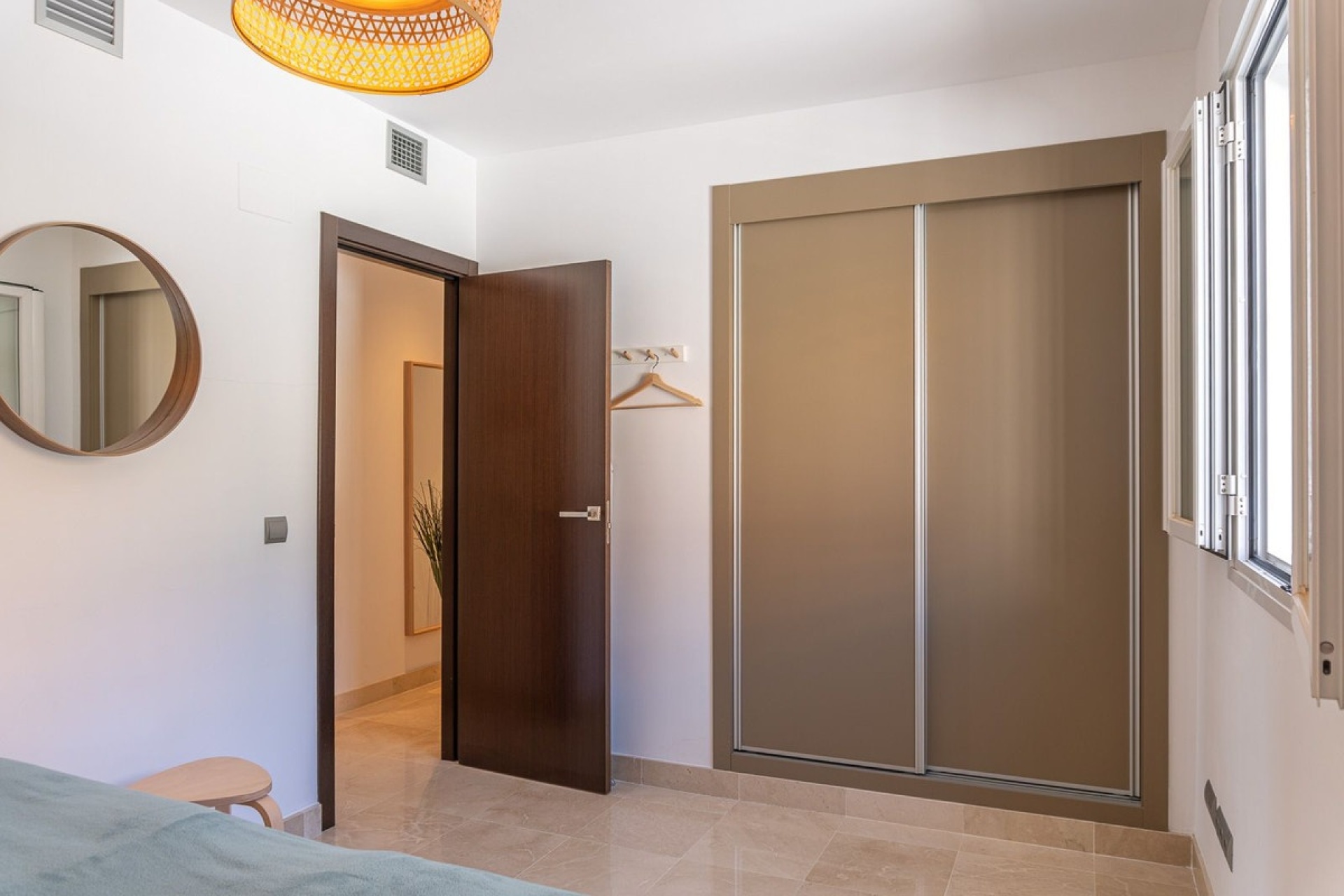 Resale - apartment - Marbella - La Mairena