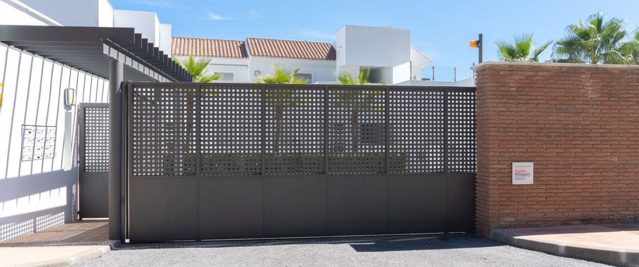 Resale - apartment - Marbella - La Mairena
