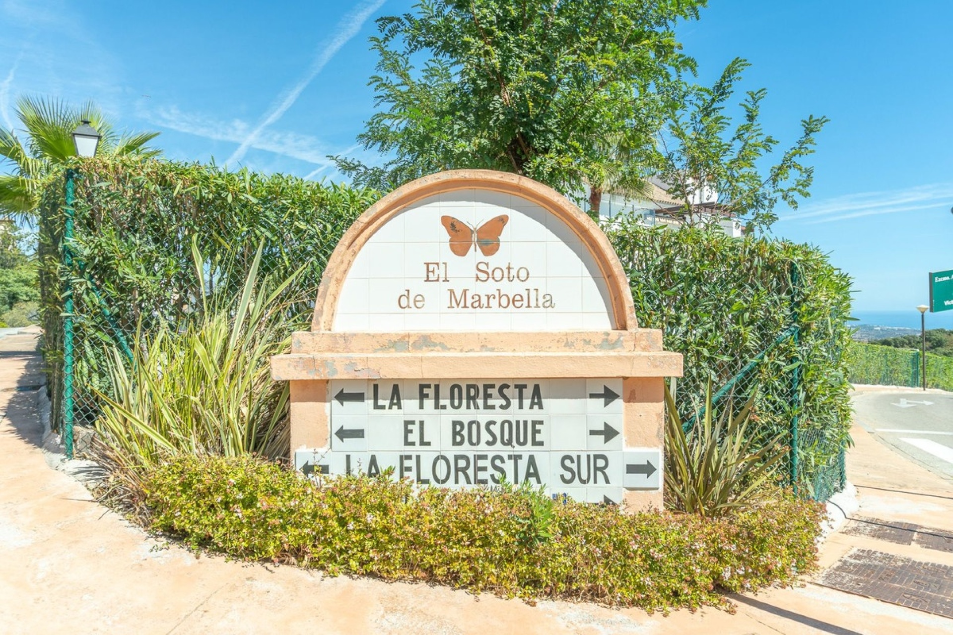 Resale - apartment - Marbella - La Mairena