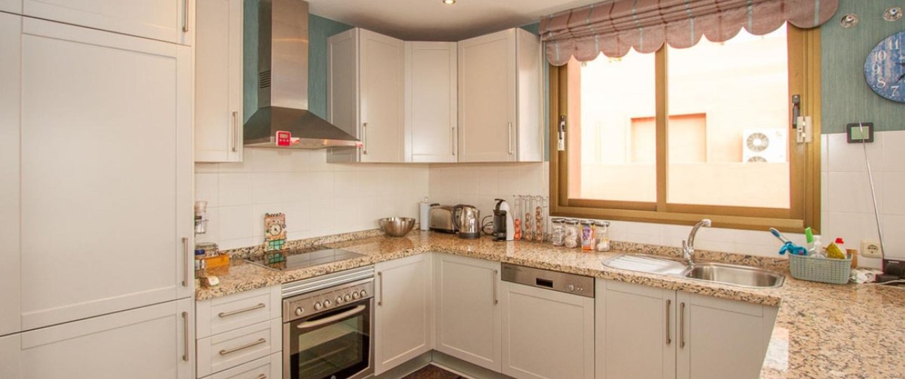 Resale - apartment - Marbella - La Mairena