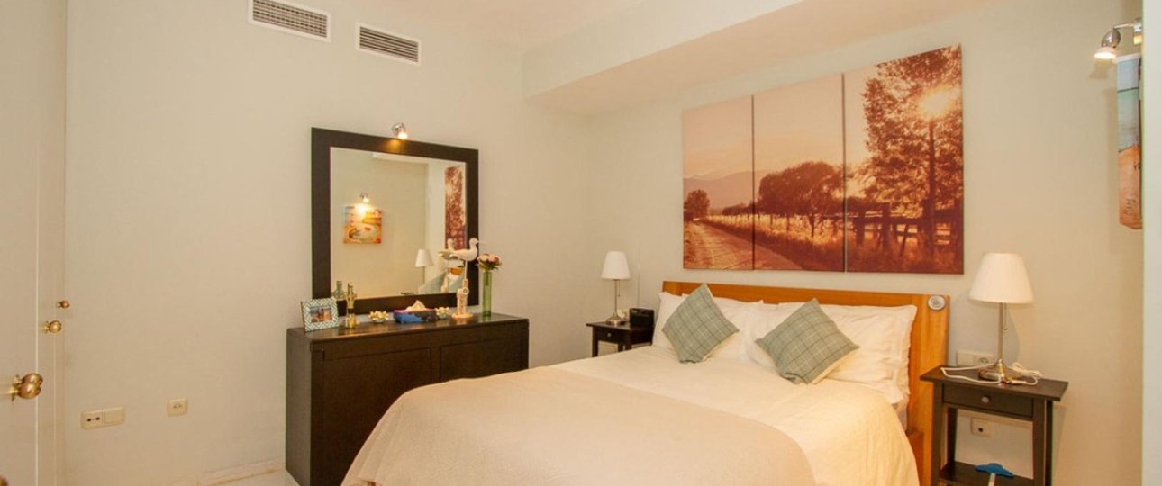 Resale - apartment - Marbella - La Mairena