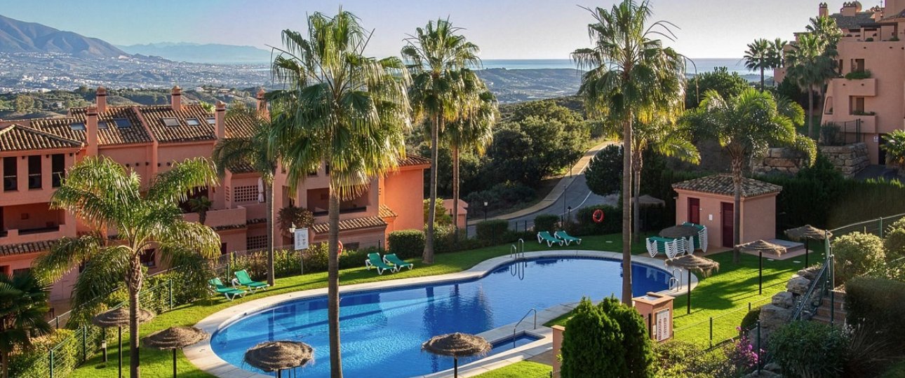 Resale - apartment - Marbella - La Mairena