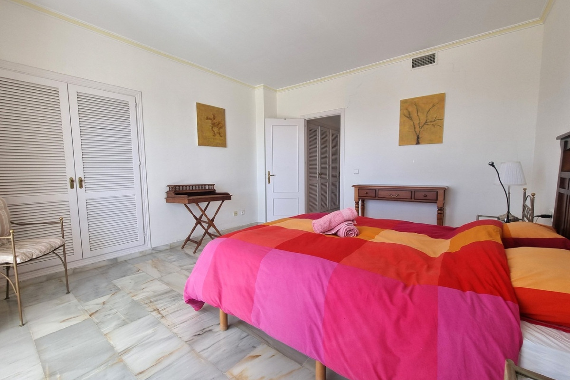 Resale - apartment - Marbella - La Mairena