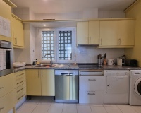 Resale - apartment - Marbella - La Mairena