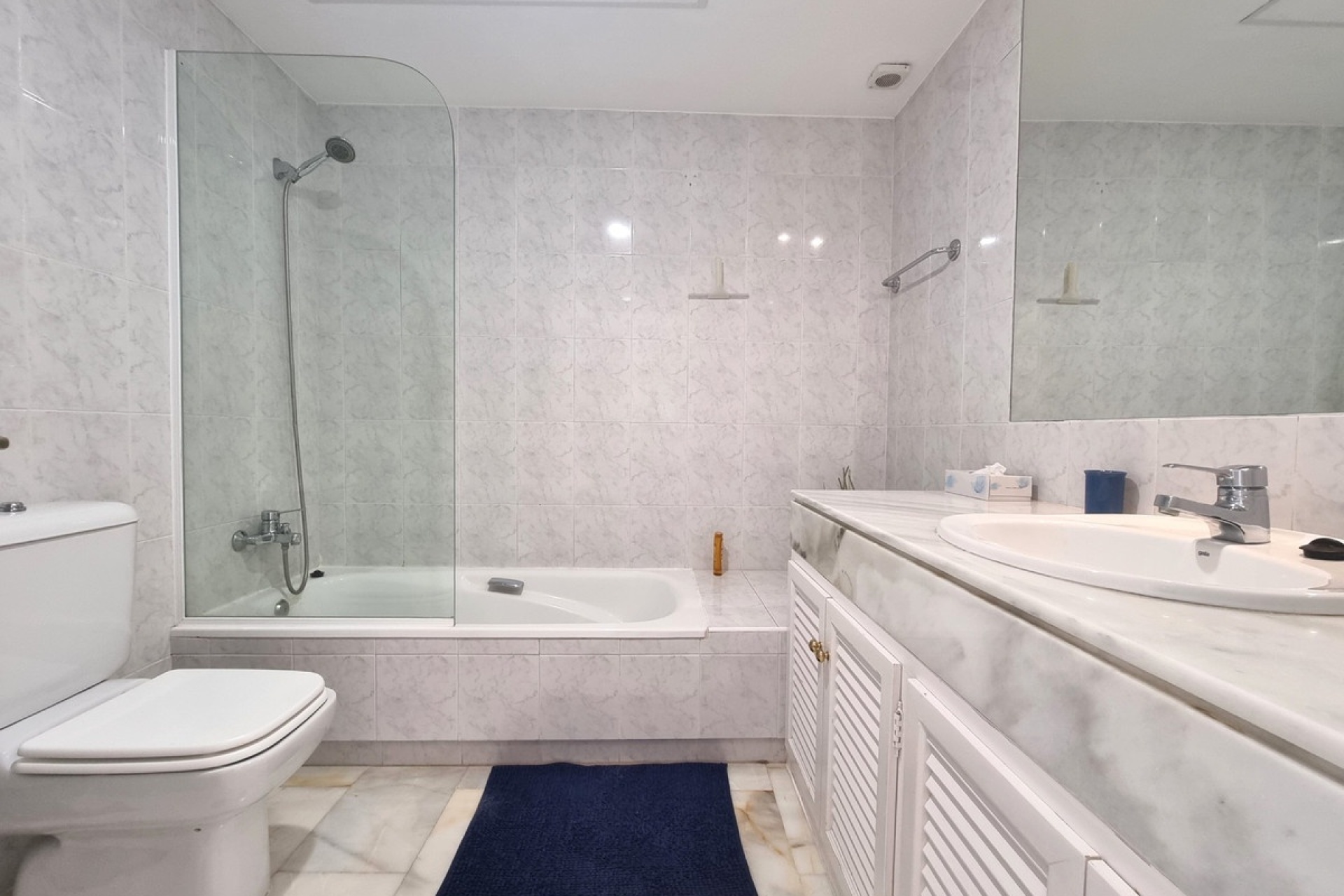 Resale - apartment - Marbella - La Mairena