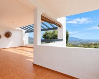 Resale - apartment - Marbella - La Mairena
