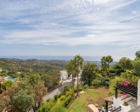 Resale - apartment - Marbella - La Mairena