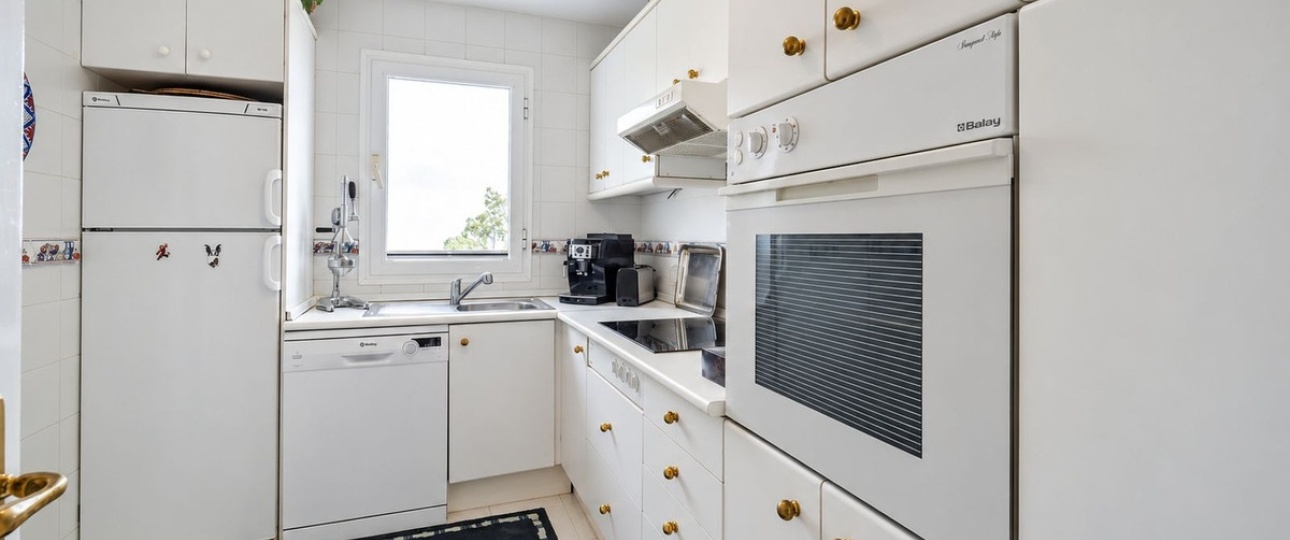 Resale - apartment - Marbella - La Mairena