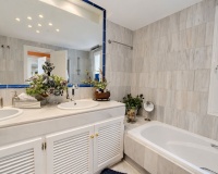 Resale - apartment - Marbella - La Mairena