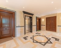 Resale - apartment - Marbella - Los Monteros