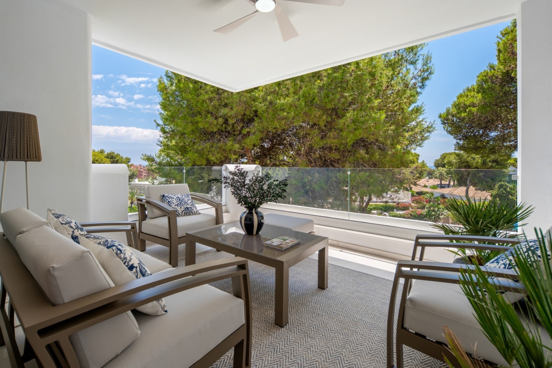 Resale - apartment - Marbella - Los Monteros