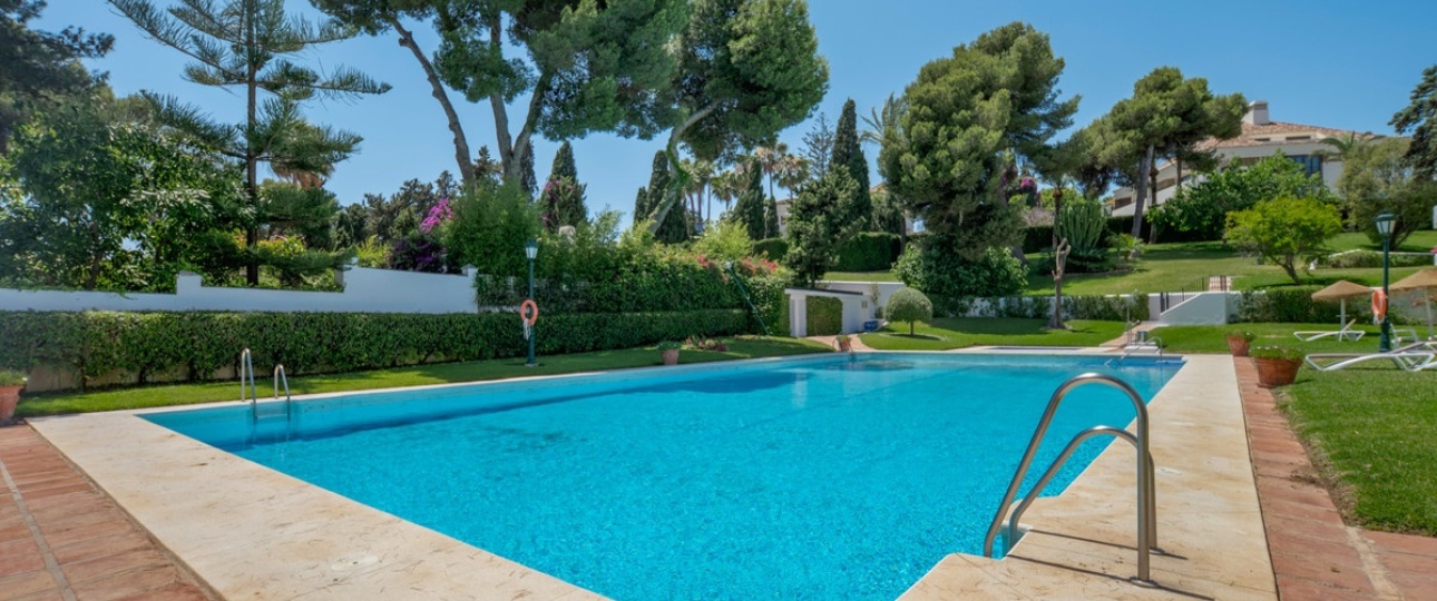 Resale - apartment - Marbella - Los Monteros