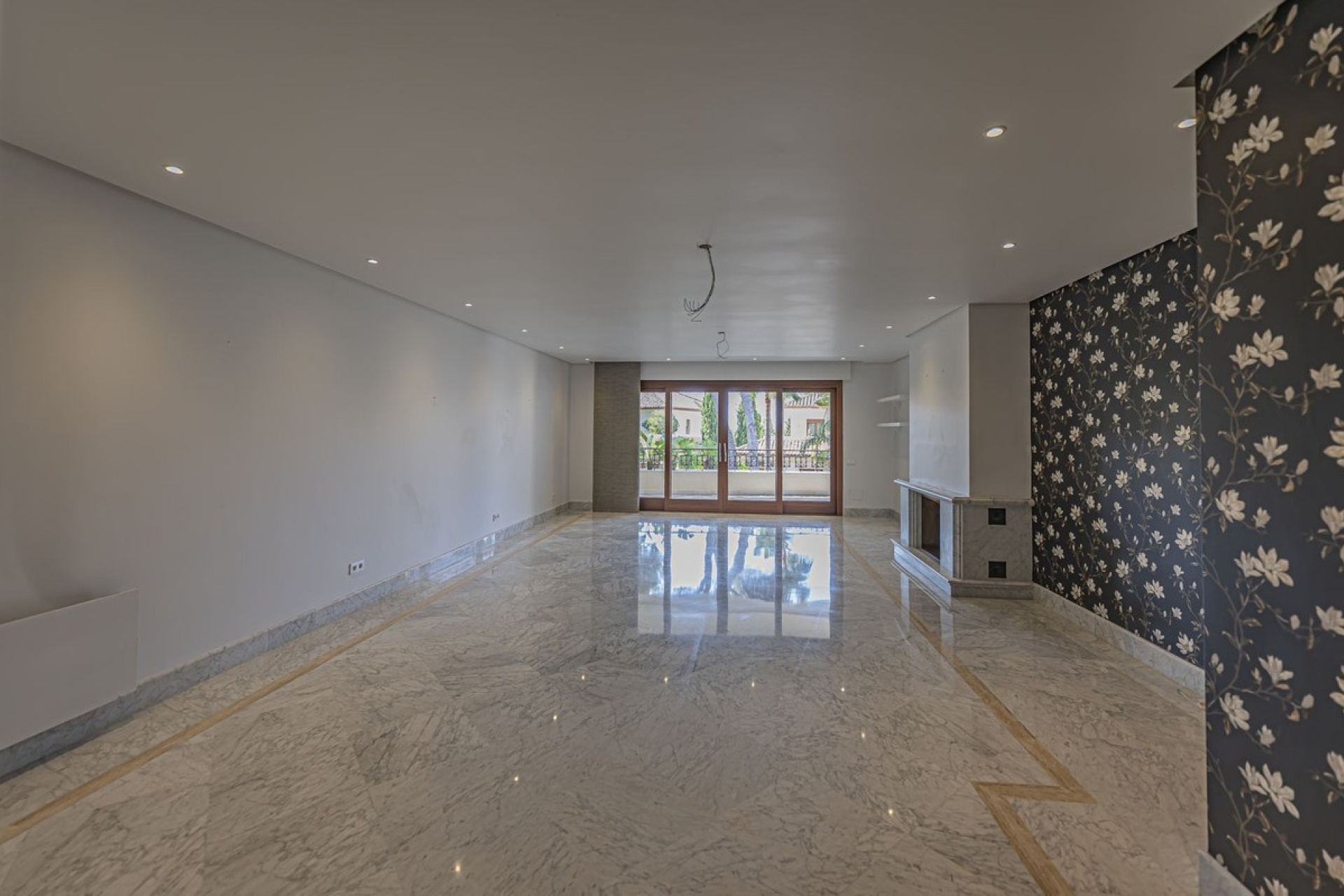 Resale - apartment - Marbella - Los Monteros