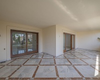 Resale - apartment - Marbella - Los Monteros