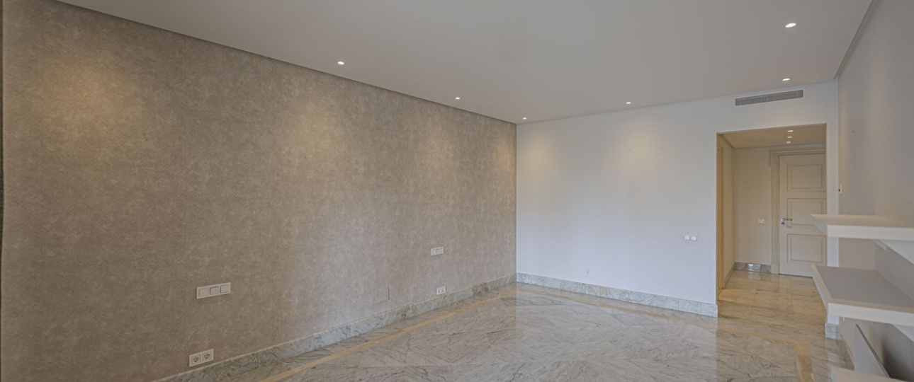 Resale - apartment - Marbella - Los Monteros