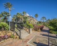 Resale - apartment - Marbella - Los Monteros
