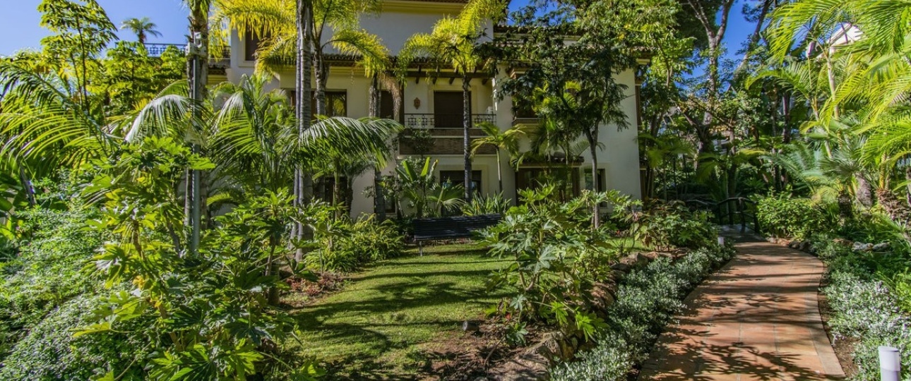 Resale - apartment - Marbella - Los Monteros