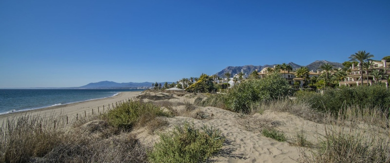 Resale - apartment - Marbella - Los Monteros