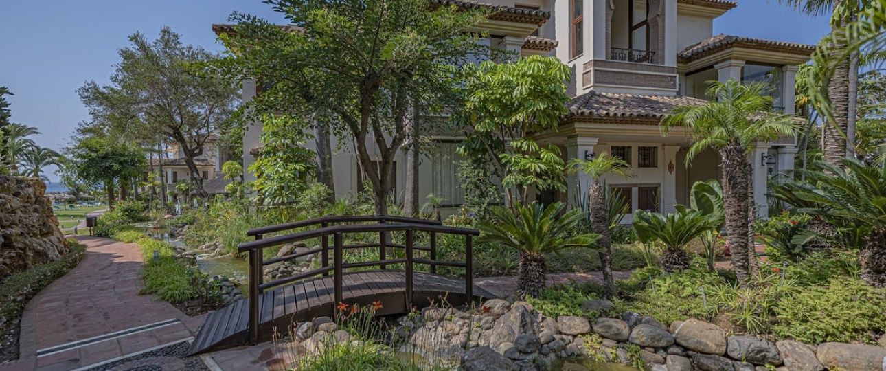Resale - apartment - Marbella - Los Monteros