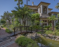 Resale - apartment - Marbella - Los Monteros