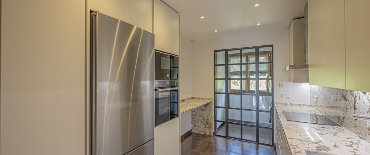 Resale - apartment - Marbella - Los Monteros