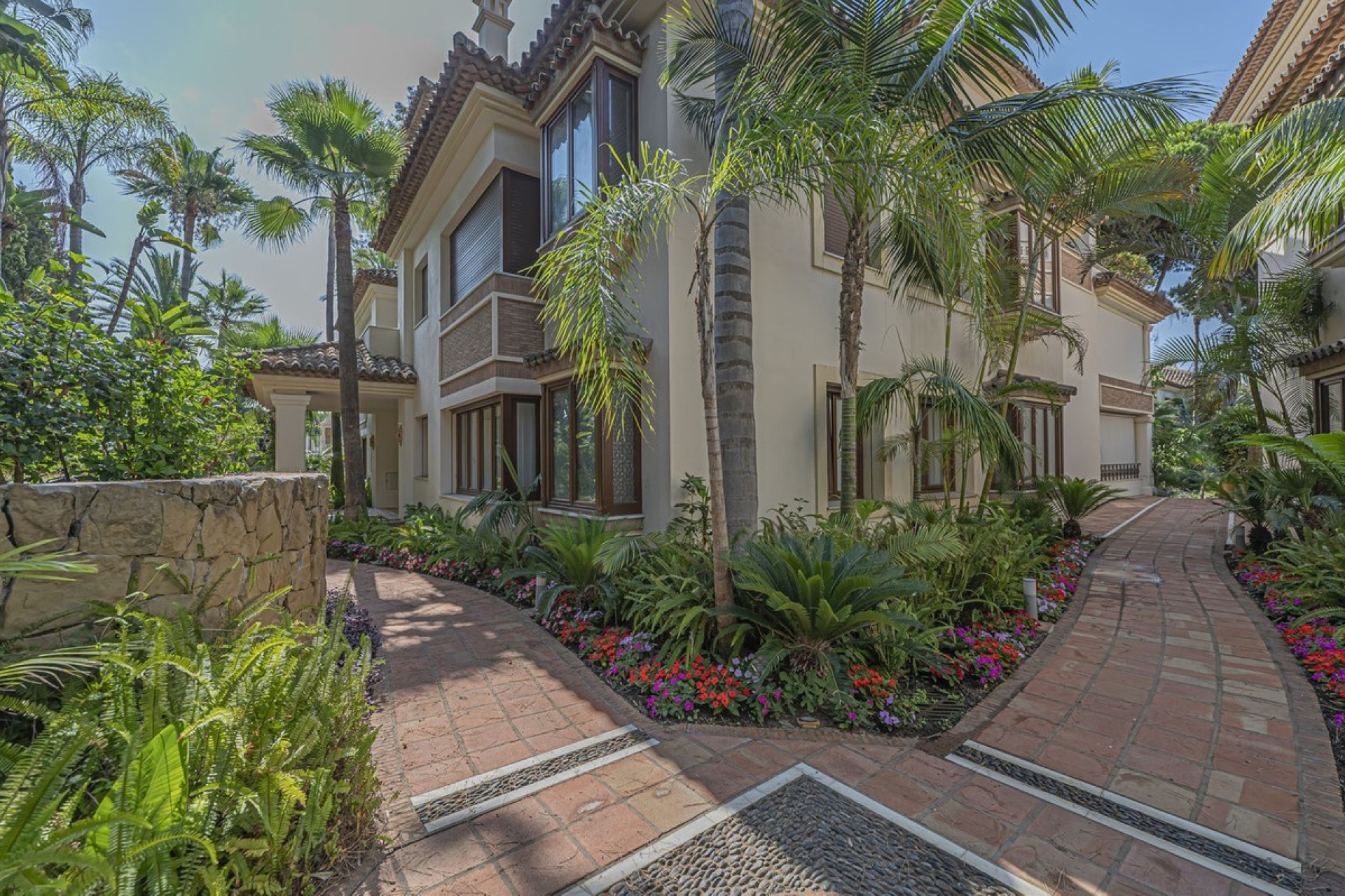 Resale - apartment - Marbella - Los Monteros