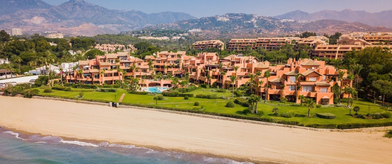 Resale - apartment - Marbella - Los Monteros