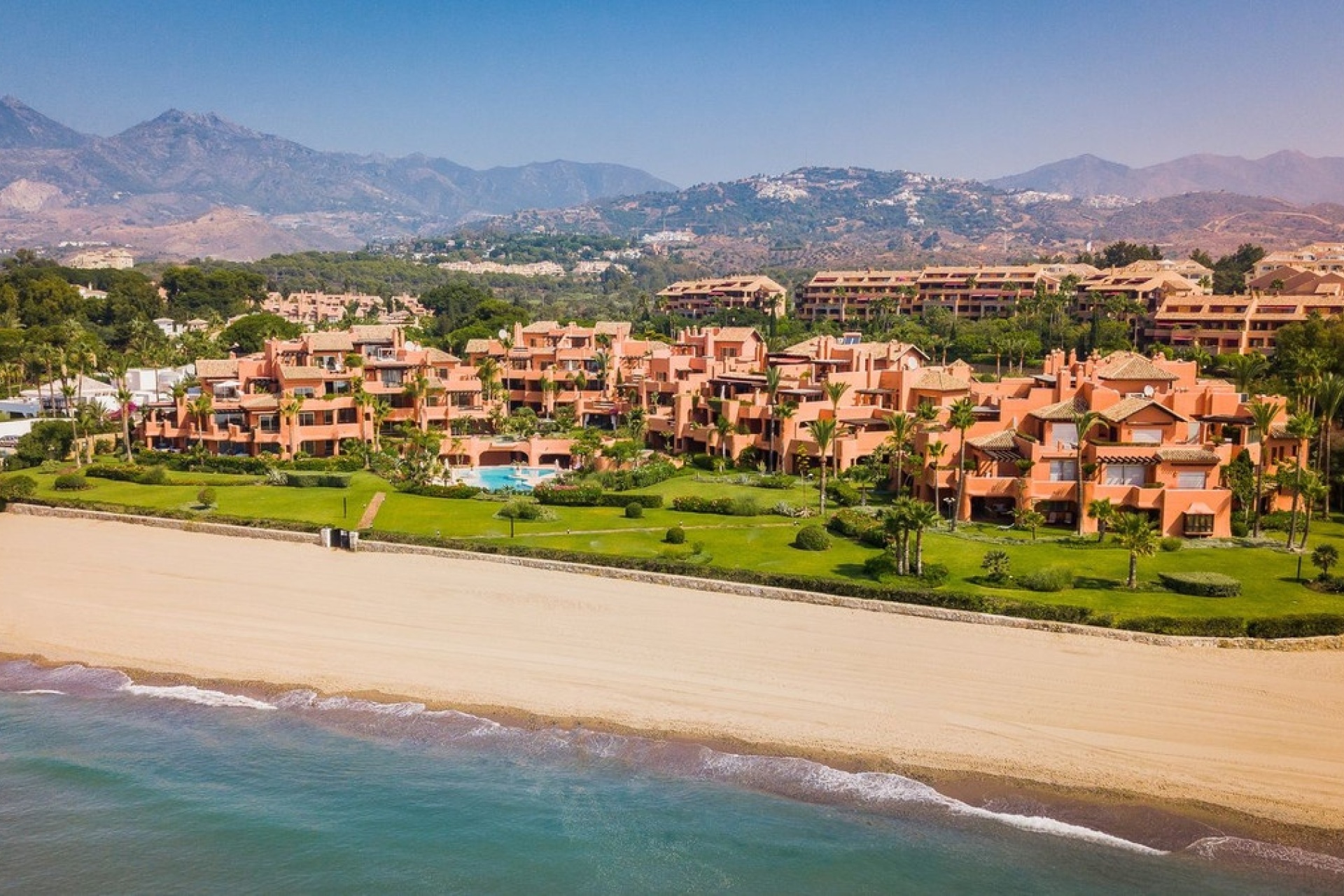 Resale - apartment - Marbella - Los Monteros