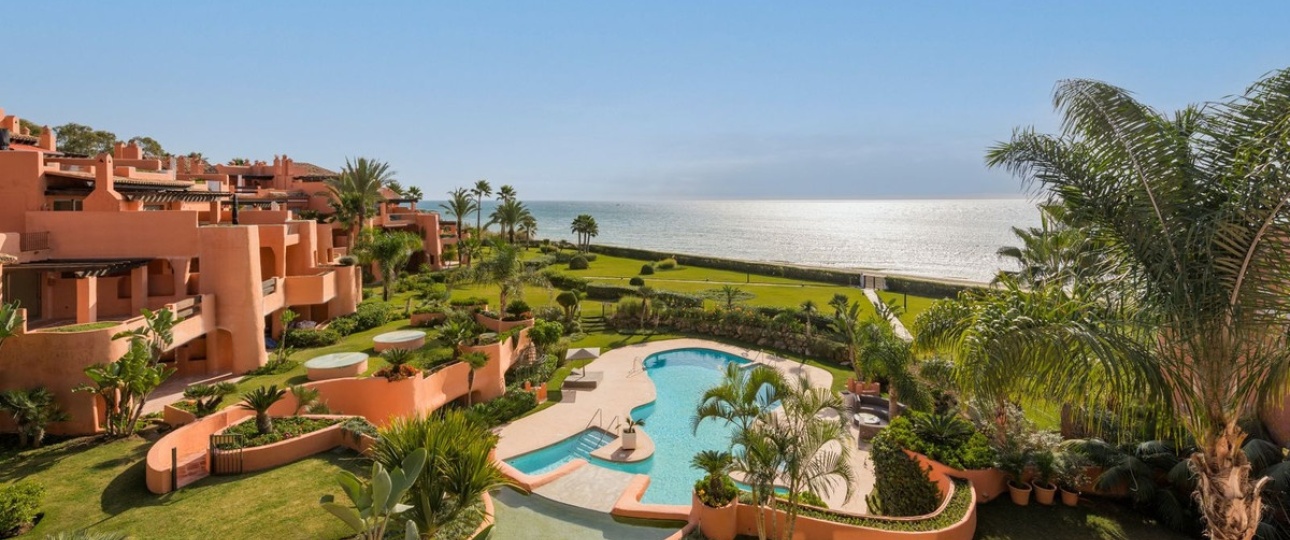 Resale - apartment - Marbella - Los Monteros
