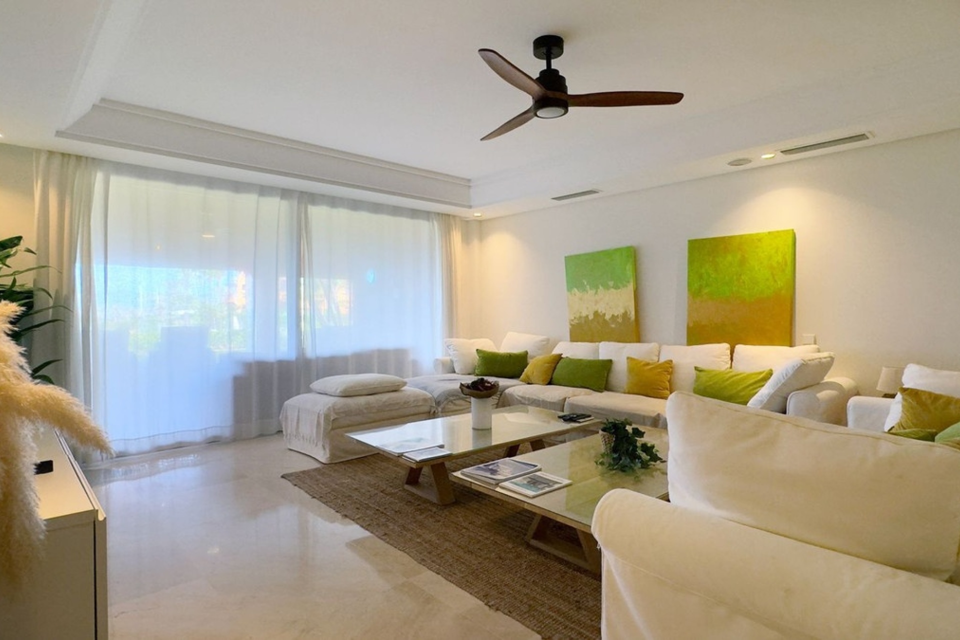 Resale - apartment - Marbella - Los Monteros