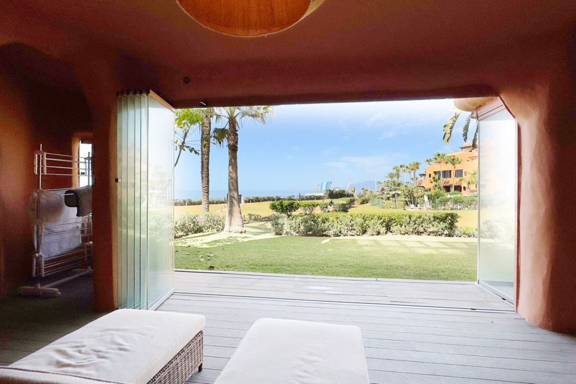 Resale - apartment - Marbella - Los Monteros