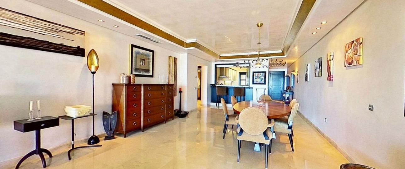Resale - apartment - Marbella - Los Monteros