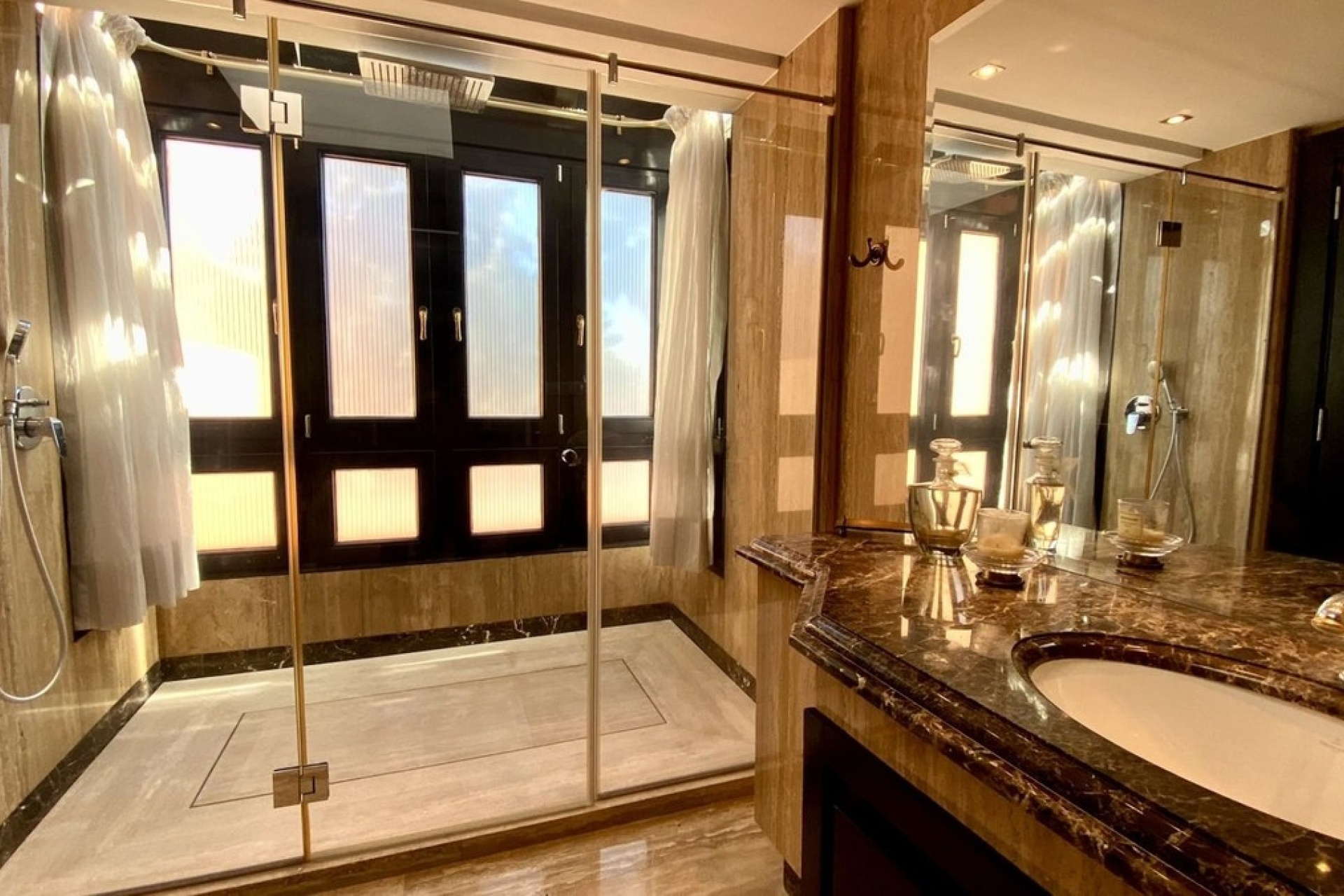 Resale - apartment - Marbella - Los Monteros