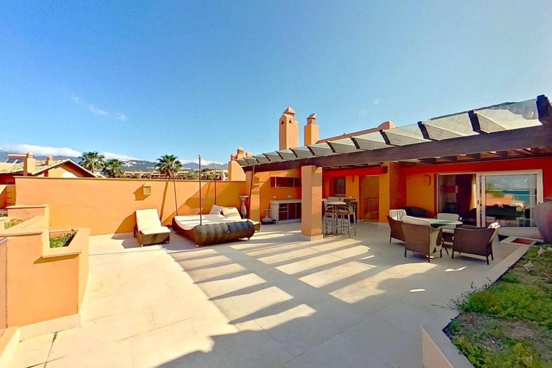 Resale - apartment - Marbella - Los Monteros