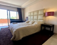 Resale - apartment - Marbella - Los Monteros