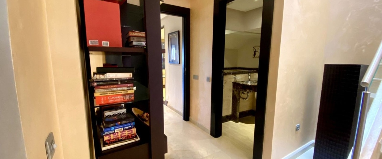 Resale - apartment - Marbella - Los Monteros