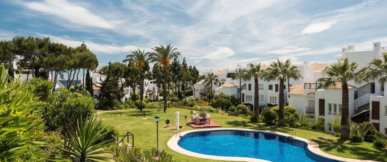 Resale - apartment - Marbella - Los Monteros