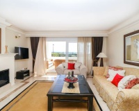 Resale - apartment - Marbella - Los Monteros