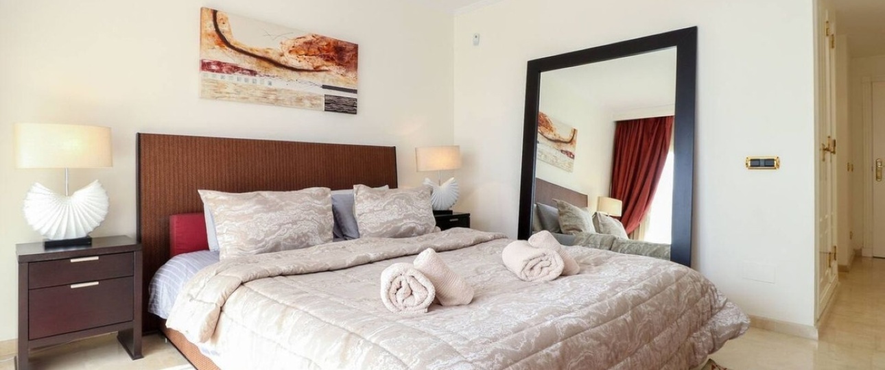 Resale - apartment - Marbella - Los Monteros