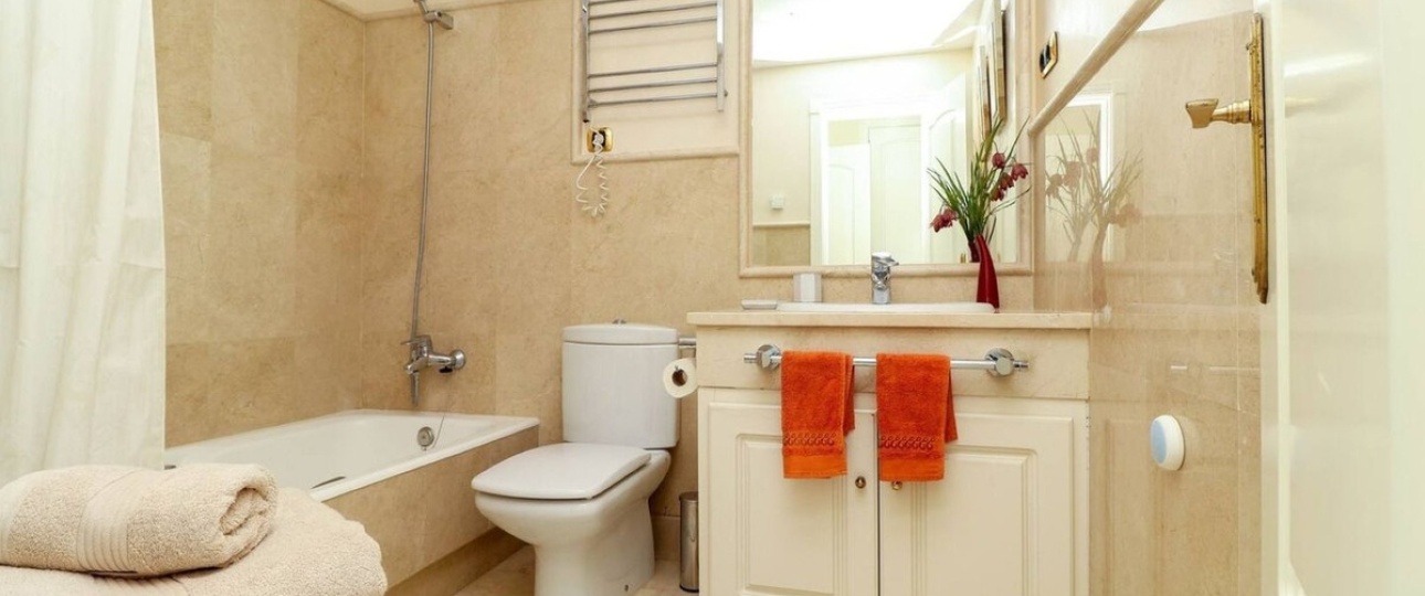 Resale - apartment - Marbella - Los Monteros