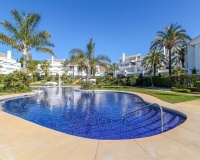 Resale - apartment - Marbella - Los Monteros