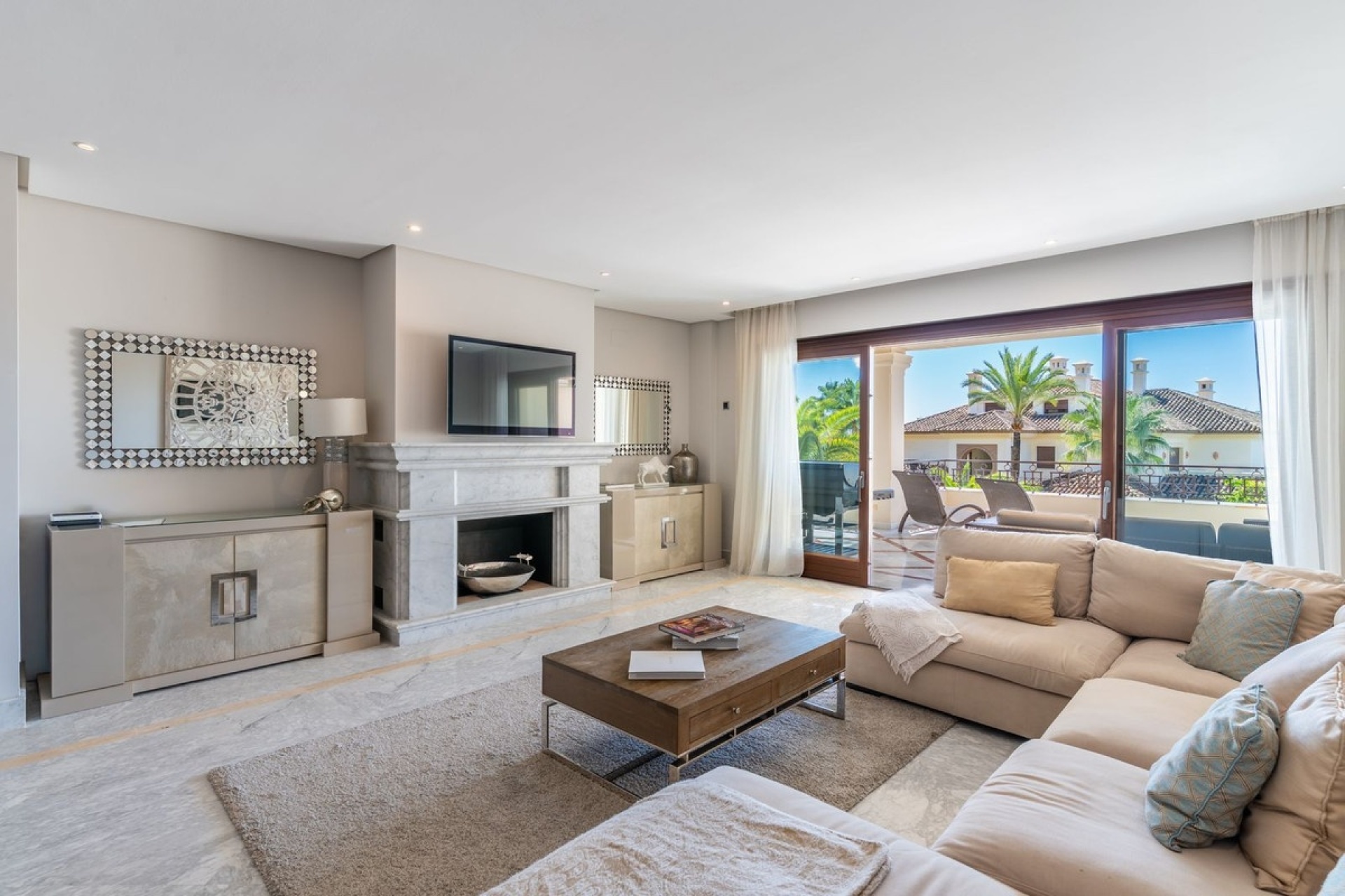 Resale - apartment - Marbella - Los Monteros