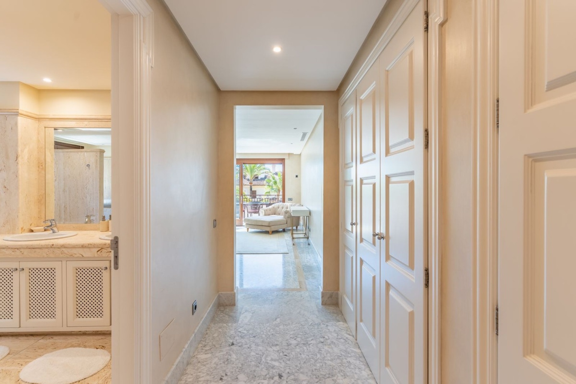 Resale - apartment - Marbella - Los Monteros