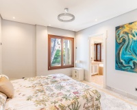Resale - apartment - Marbella - Los Monteros