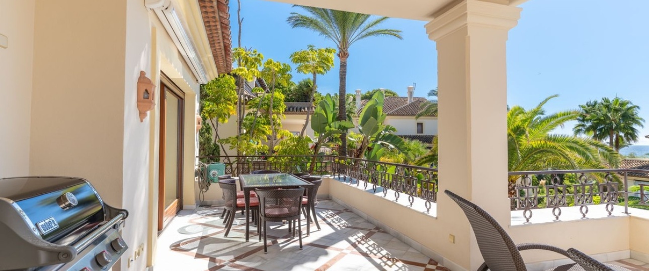 Resale - apartment - Marbella - Los Monteros