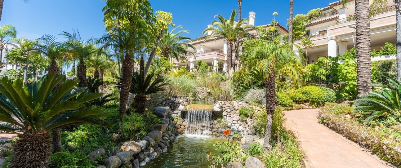 Resale - apartment - Marbella - Los Monteros