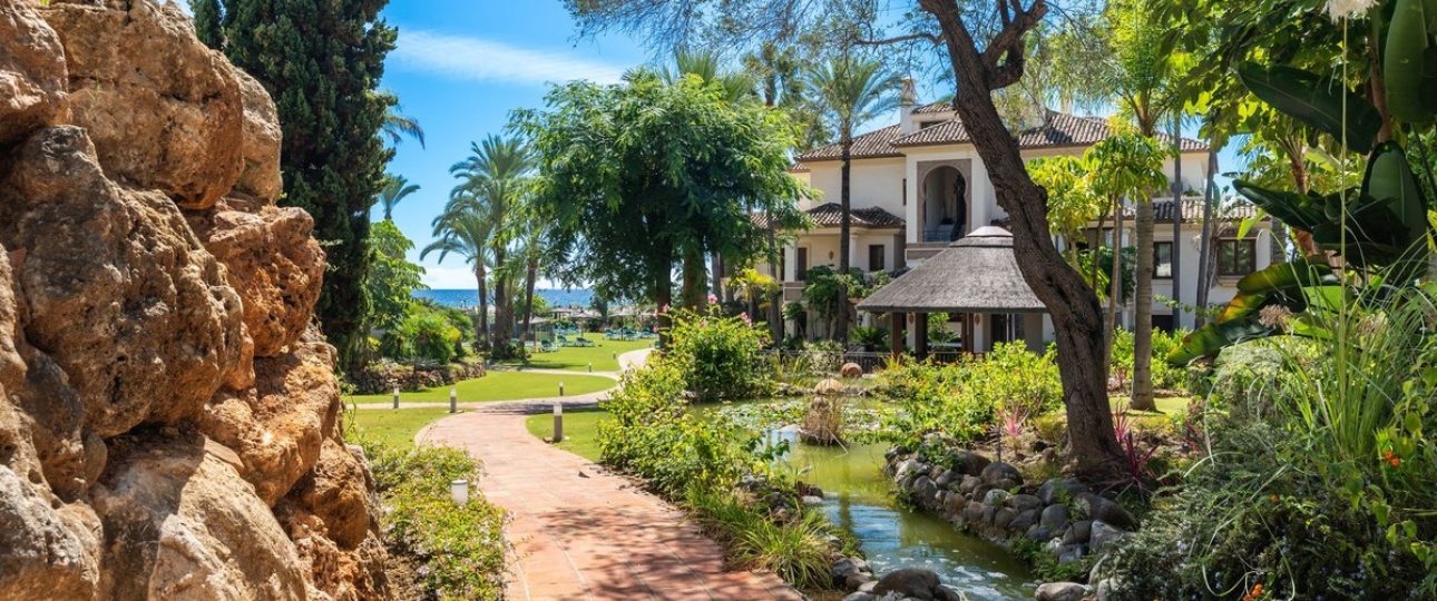 Resale - apartment - Marbella - Los Monteros