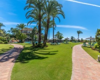 Resale - apartment - Marbella - Los Monteros